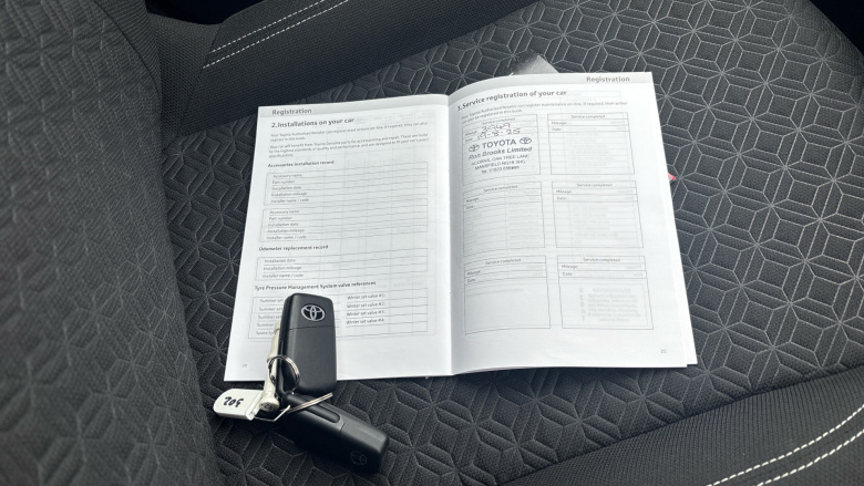 Toyota Aygo X 1.0 VVT-i Edge 5dr Petrol Hatchback